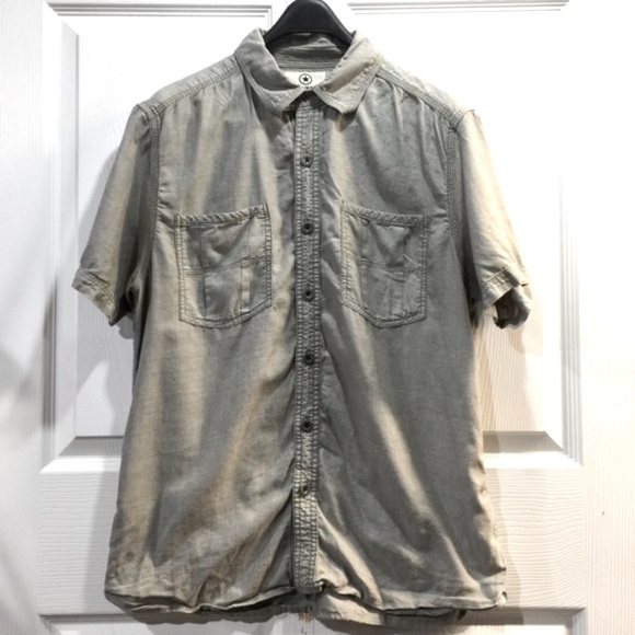 Converse Short Sleeve Button Up - Picture 5 of 6